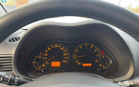 Toyota Avensis III рестайлинг, 2005 год, 349 000 рублей, 14 фотография