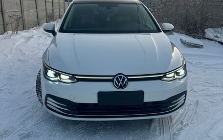 Volkswagen Golf VIII, 2021 год, 2 300 000 рублей, 1 фотография