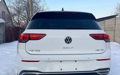 Volkswagen Golf VIII, 2021 год, 2 300 000 рублей, 2 фотография