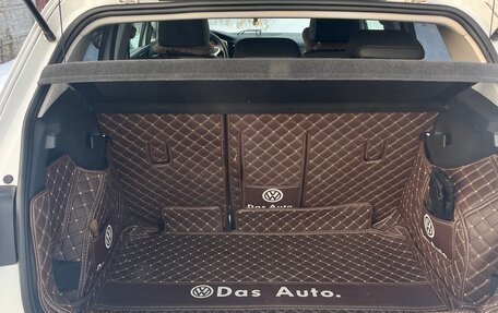 Volkswagen Golf VIII, 2021 год, 2 300 000 рублей, 4 фотография