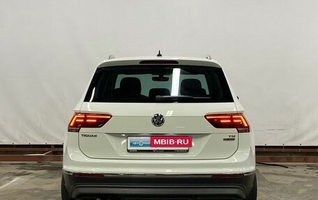 Volkswagen Tiguan II, 2017 год, 2 249 000 рублей, 6 фотография