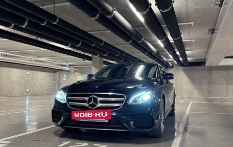 Mercedes-Benz E-Класс, 2019 год, 3 800 000 рублей, 4 фотография