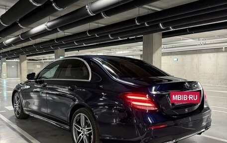 Mercedes-Benz E-Класс, 2019 год, 3 800 000 рублей, 8 фотография