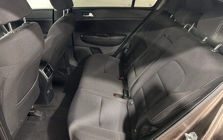 KIA Sportage IV рестайлинг, 2018 год, 2 199 000 рублей, 9 фотография