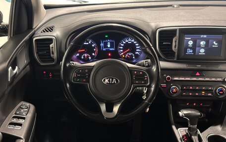 KIA Sportage IV рестайлинг, 2018 год, 2 199 000 рублей, 12 фотография