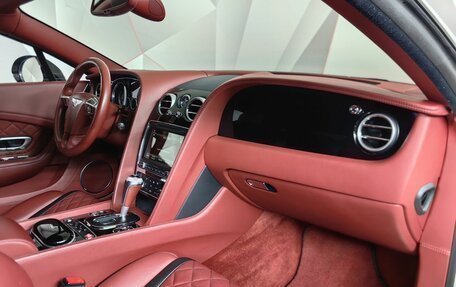 Bentley Continental GT II рестайлинг, 2017 год, 8 000 000 рублей, 13 фотография