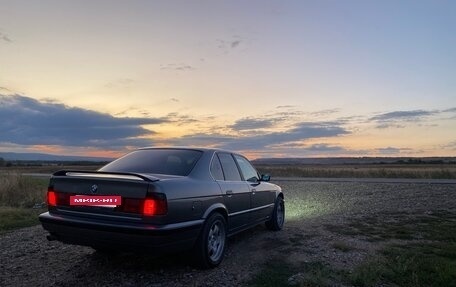 BMW 5 серия, 1992 год, 580 000 рублей, 12 фотография