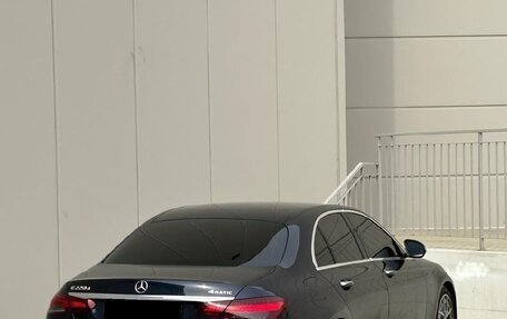 Mercedes-Benz E-Класс, 2022 год, 5 490 000 рублей, 5 фотография