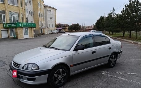 Toyota Avensis III рестайлинг, 2000 год, 399 000 рублей, 1 фотография