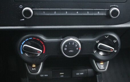 KIA Rio IV, 2020 год, 1 375 000 рублей, 13 фотография