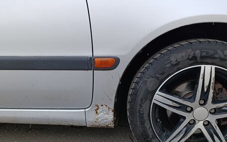 Toyota Avensis III рестайлинг, 2000 год, 399 000 рублей, 5 фотография