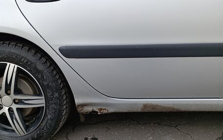 Toyota Avensis III рестайлинг, 2000 год, 399 000 рублей, 6 фотография