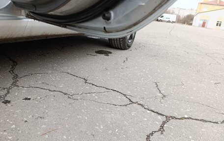 Toyota Avensis III рестайлинг, 2000 год, 399 000 рублей, 11 фотография