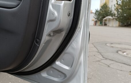 Toyota Avensis III рестайлинг, 2000 год, 399 000 рублей, 12 фотография