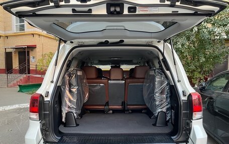 Toyota Land Cruiser 200, 2018 год, 7 600 000 рублей, 9 фотография