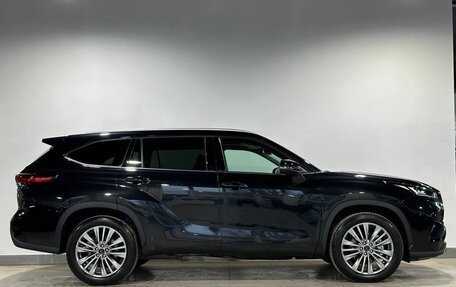 Toyota Highlander, 2025 год, 5 490 000 рублей, 5 фотография