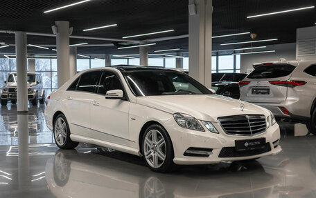 Mercedes-Benz E-Класс, 2012 год, 1 990 000 рублей, 2 фотография