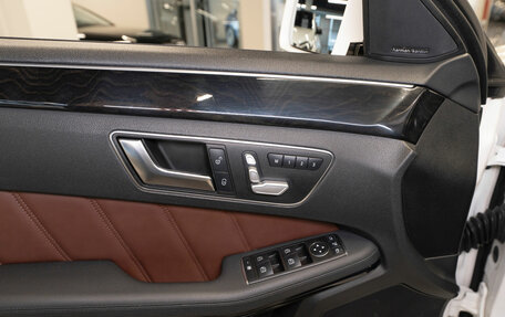 Mercedes-Benz E-Класс, 2012 год, 1 990 000 рублей, 24 фотография