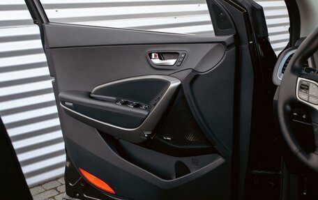 Hyundai Santa Fe III рестайлинг, 2018 год, 1 795 000 рублей, 12 фотография