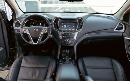 Hyundai Santa Fe III рестайлинг, 2018 год, 1 795 000 рублей, 16 фотография