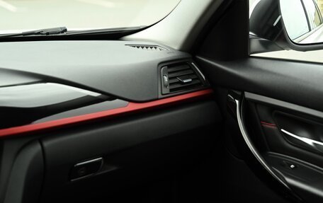 BMW 3 серия, 2013 год, 2 200 000 рублей, 35 фотография