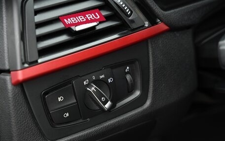 BMW 3 серия, 2013 год, 2 200 000 рублей, 32 фотография