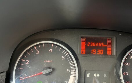 Renault Duster I рестайлинг, 2013 год, 800 000 рублей, 7 фотография