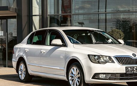 Skoda Superb III рестайлинг, 2013 год, 1 095 000 рублей, 7 фотография