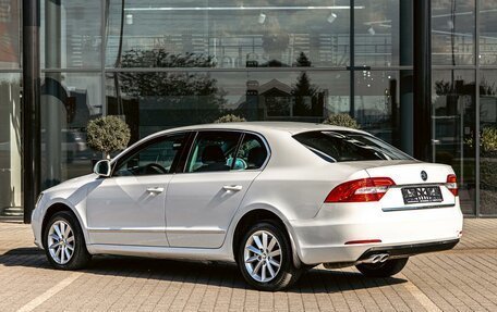 Skoda Superb III рестайлинг, 2013 год, 1 095 000 рублей, 4 фотография