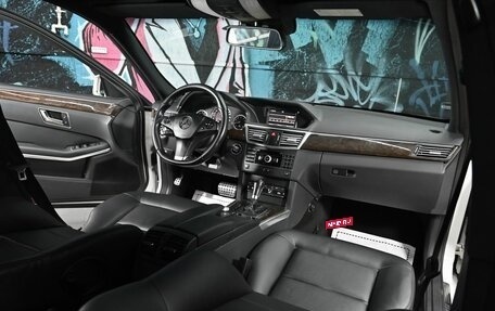 Mercedes-Benz E-Класс, 2012 год, 1 295 000 рублей, 13 фотография