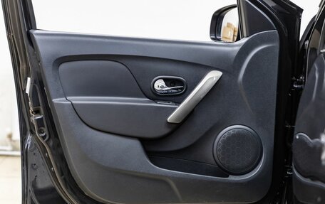 Renault Logan II, 2014 год, 798 000 рублей, 23 фотография