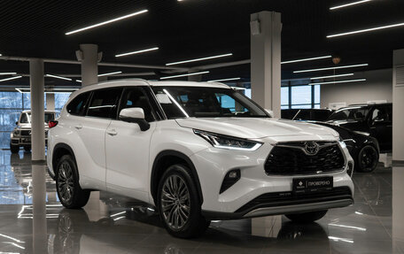 Toyota Highlander, 2025 год, 5 700 000 рублей, 2 фотография