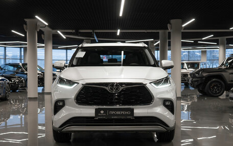 Toyota Highlander, 2025 год, 5 700 000 рублей, 3 фотография