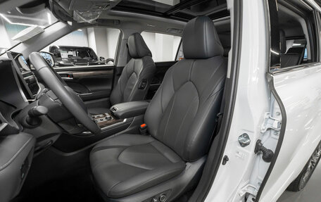 Toyota Highlander, 2025 год, 5 700 000 рублей, 9 фотография