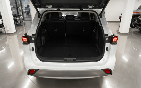 Toyota Highlander, 2025 год, 5 700 000 рублей, 29 фотография