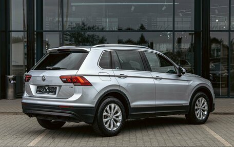Volkswagen Tiguan II, 2019 год, 2 095 000 рублей, 6 фотография