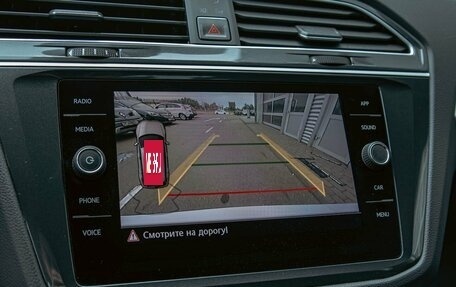 Volkswagen Tiguan II, 2019 год, 2 095 000 рублей, 14 фотография