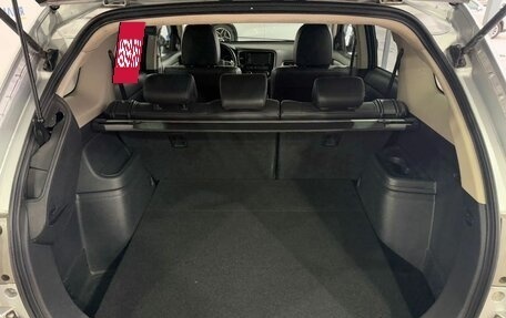 Mitsubishi Outlander III рестайлинг 3, 2014 год, 1 499 000 рублей, 9 фотография