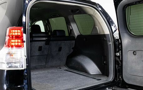 Toyota Land Cruiser Prado 150 рестайлинг 2, 2011 год, 2 499 000 рублей, 21 фотография