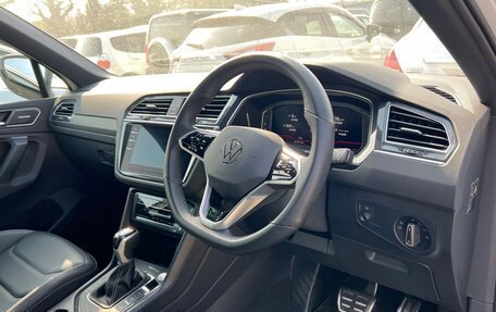 Volkswagen Tiguan II, 2022 год, 2 400 000 рублей, 10 фотография