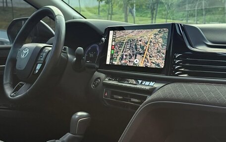 Toyota Camry, 2025 год, 3 710 000 рублей, 5 фотография