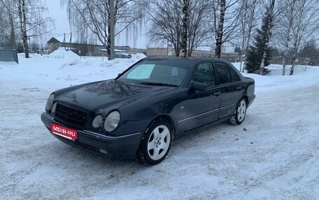 Mercedes-Benz E-Класс, 1998 год, 365 000 рублей, 1 фотография