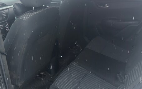 KIA Rio IV, 2018 год, 850 000 рублей, 9 фотография