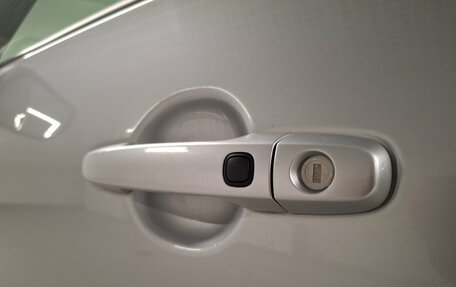 Toyota RAV4, 2011 год, 1 354 000 рублей, 24 фотография