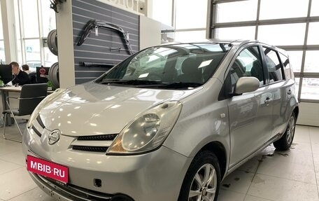 Nissan Note II рестайлинг, 2005 год, 299 000 рублей, 1 фотография
