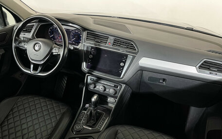 Volkswagen Tiguan II, 2017 год, 2 297 000 рублей, 9 фотография