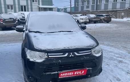 Mitsubishi Outlander III рестайлинг 3, 2012 год, 1 250 000 рублей, 1 фотография