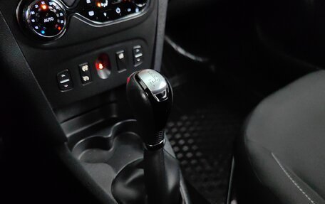 Renault Sandero II рестайлинг, 2016 год, 949 000 рублей, 16 фотография