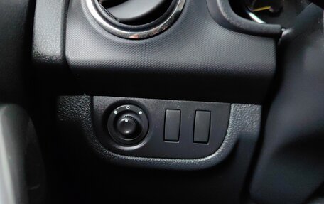 Renault Sandero II рестайлинг, 2016 год, 949 000 рублей, 22 фотография