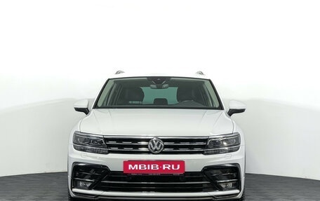 Volkswagen Tiguan II, 2019 год, 3 797 000 рублей, 2 фотография